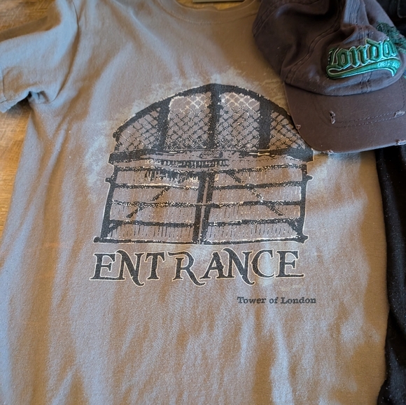 London hat (Like New) - Picture 10 of 11